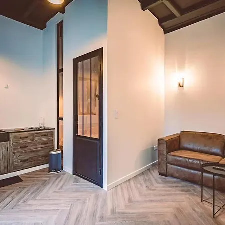 Georgie, Calme & Chaleureux Remeš